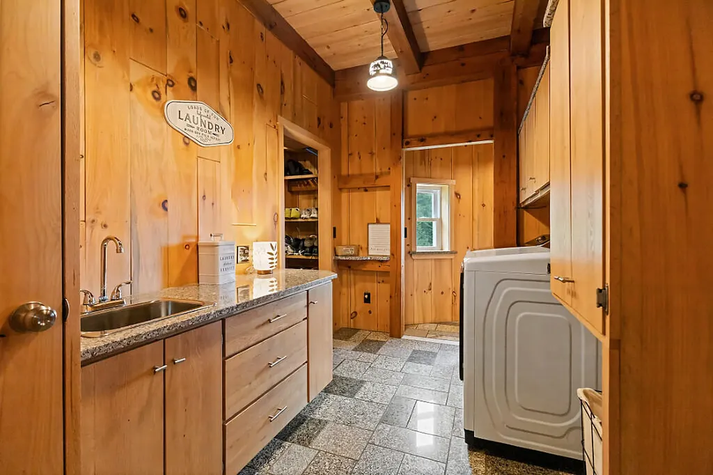 160 Ross Hill Road Saint Albans ME 04971