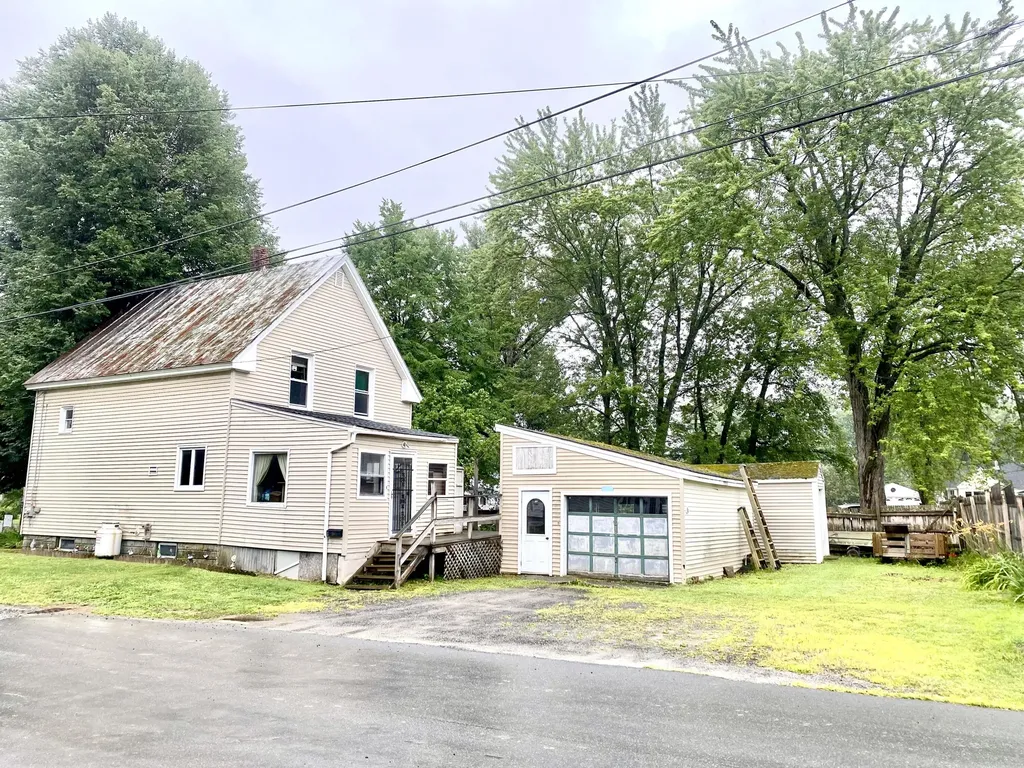 5 West Street Fairfield ME 04937