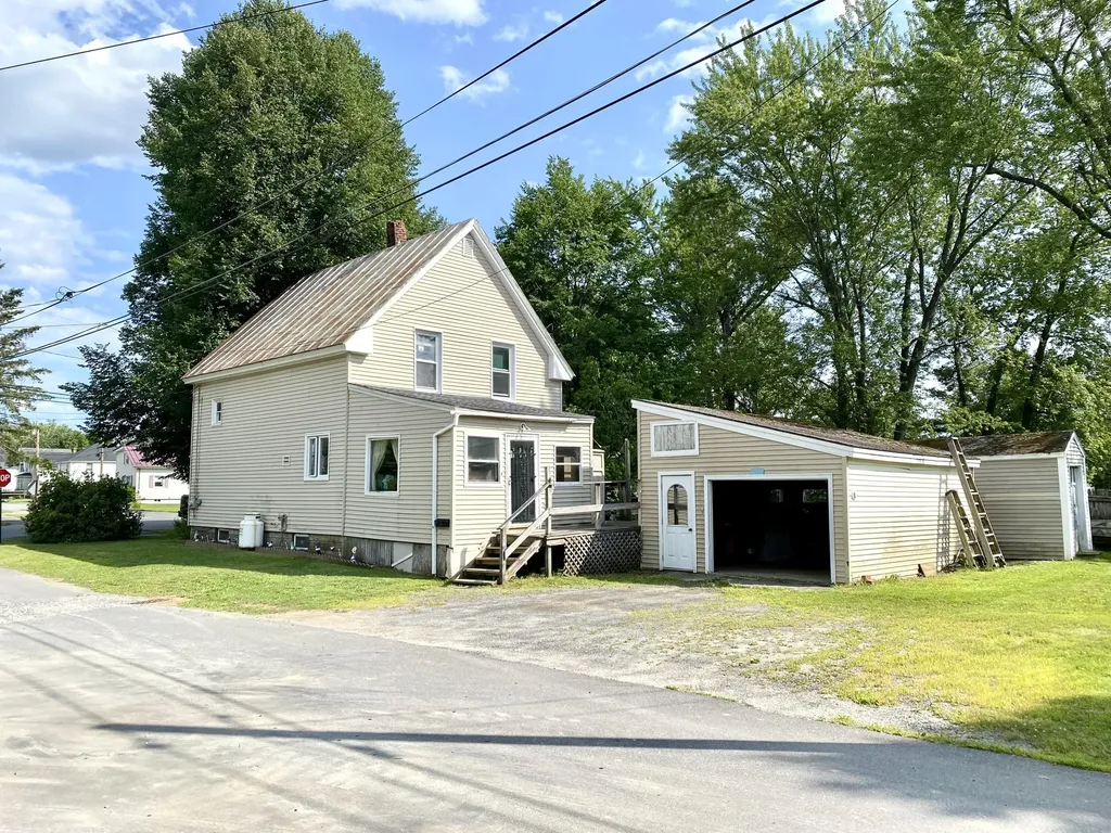 5 West Street Fairfield ME 04937