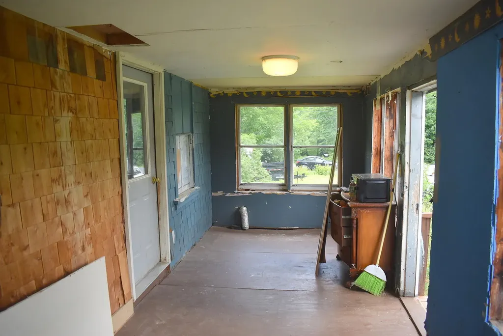 1088 Fairbanks Road Farmington ME 04938