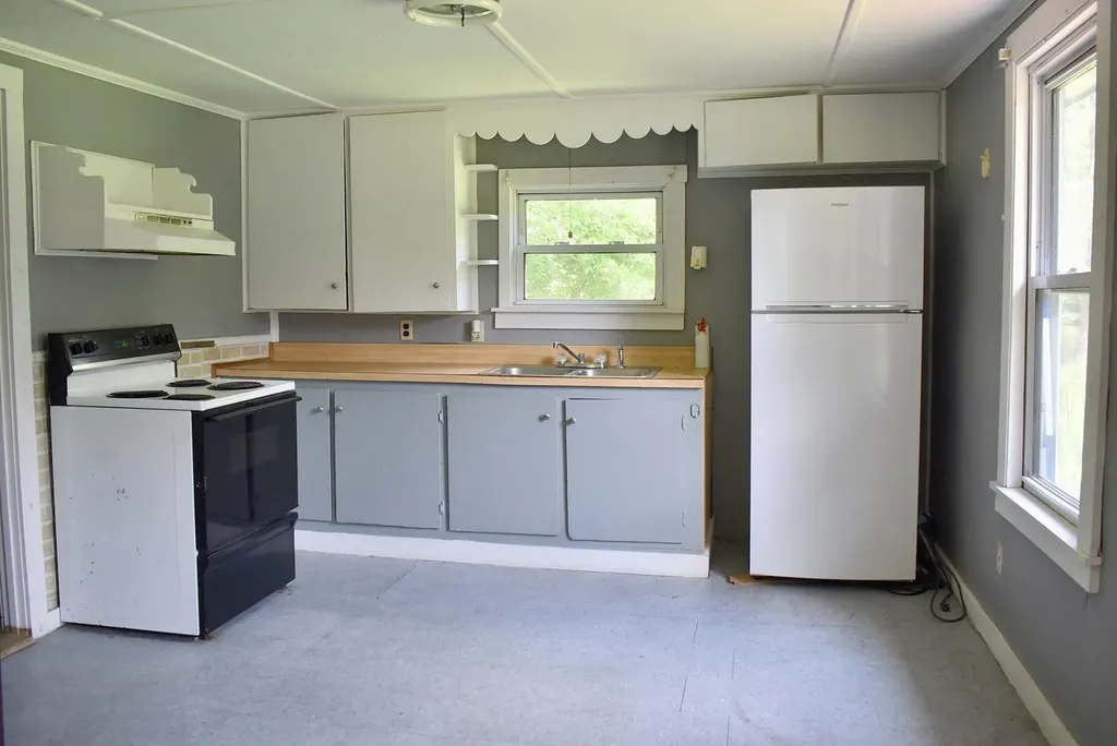 1088 Fairbanks Road Farmington ME 04938