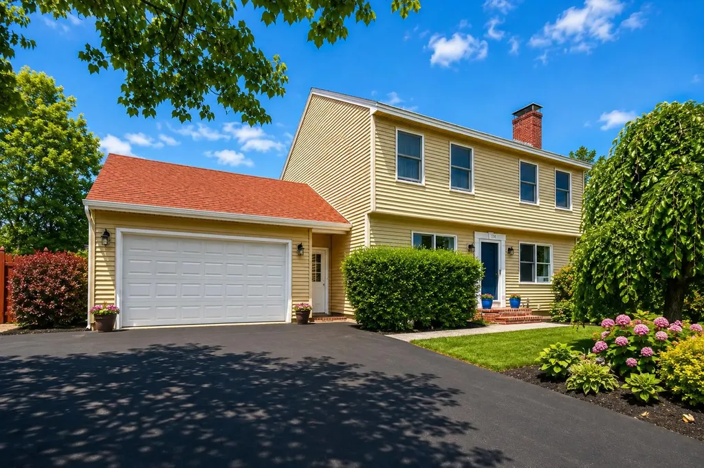 174 Curtis Road Portland ME 04103