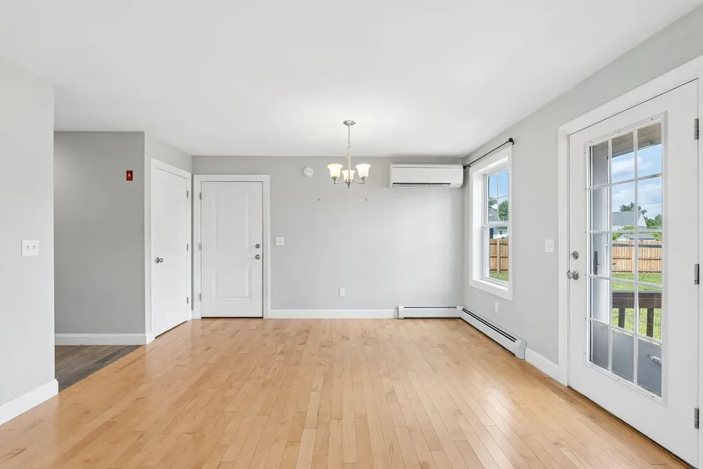 22 Cumberland Lane Gorham ME 04038