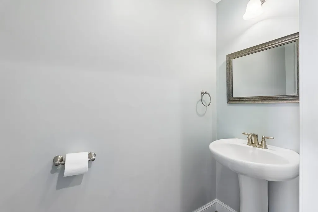 22 Cumberland Lane Gorham ME 04038