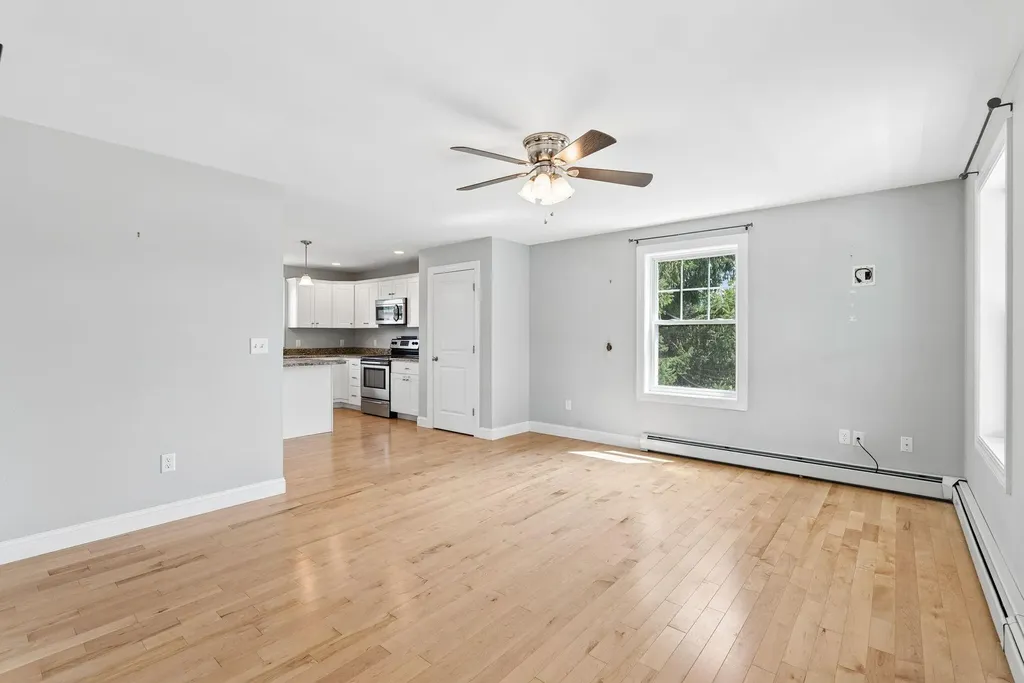 22 Cumberland Lane Gorham ME 04038