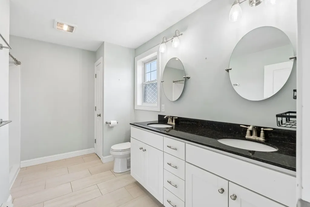 22 Cumberland Lane Gorham ME 04038