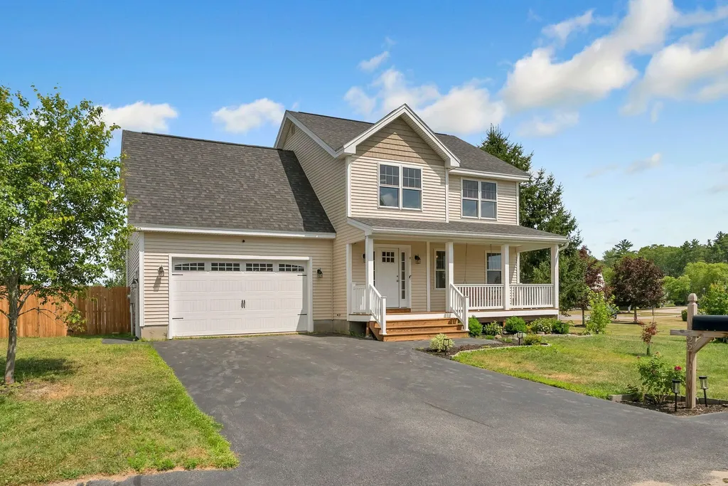 22 Cumberland Lane Gorham ME 04038