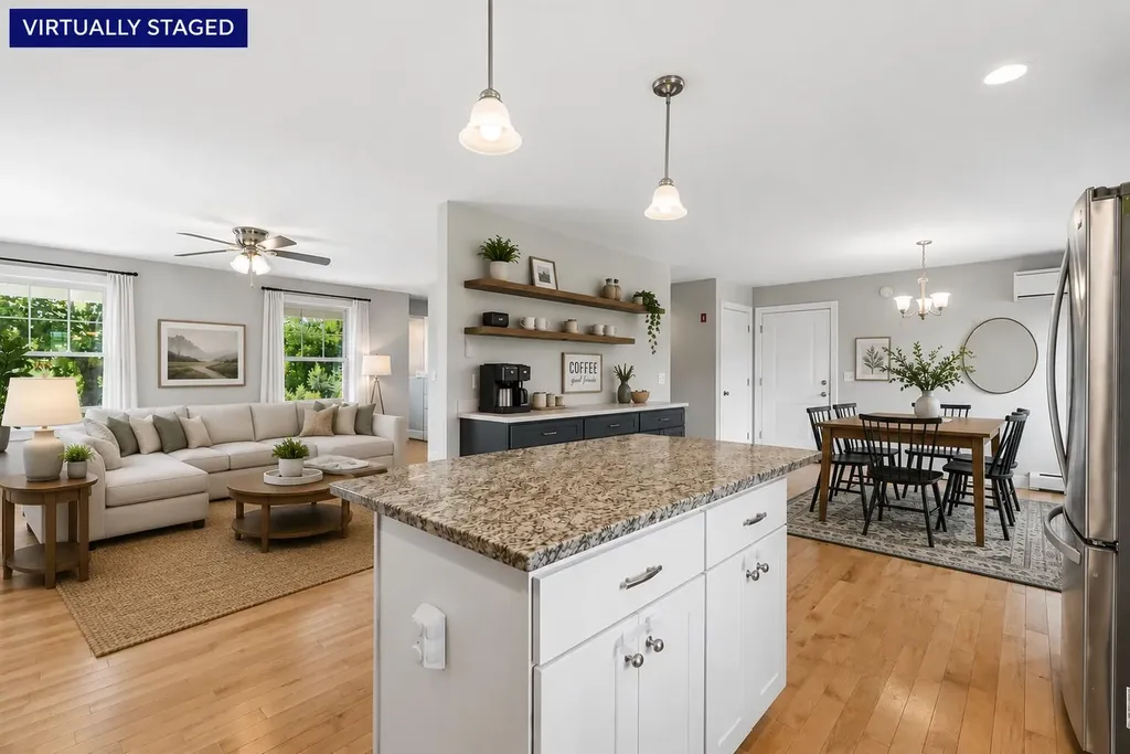22 Cumberland Lane Gorham ME 04038