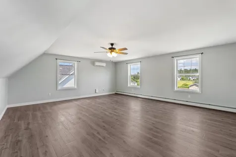 22 Cumberland Lane Gorham ME 04038