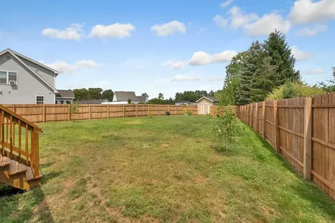 22 Cumberland Lane Gorham ME 04038