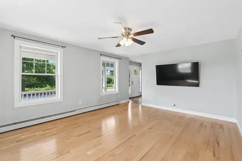 22 Cumberland Lane Gorham ME 04038
