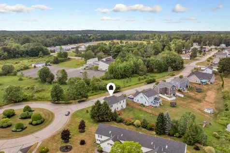 22 Cumberland Lane Gorham ME 04038