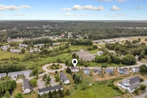22 Cumberland Lane Gorham ME 04038