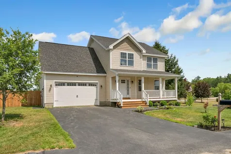 22 Cumberland Lane Gorham ME 04038