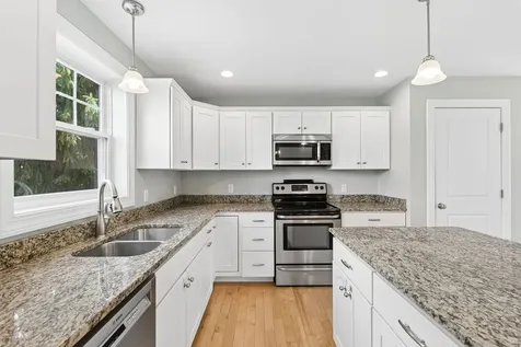 22 Cumberland Lane Gorham ME 04038