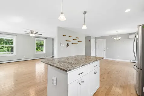 22 Cumberland Lane Gorham ME 04038