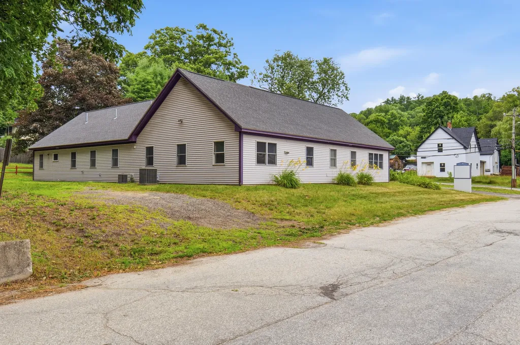 38 Union Street Livermore Falls ME 04254