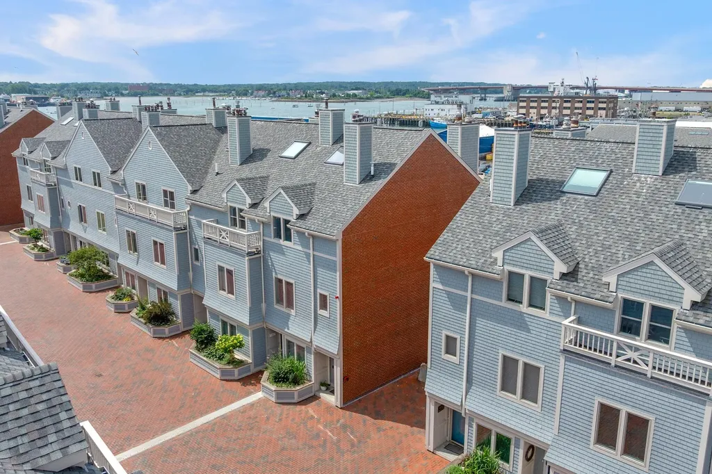 512 Chandlers Wharf Portland ME 04101