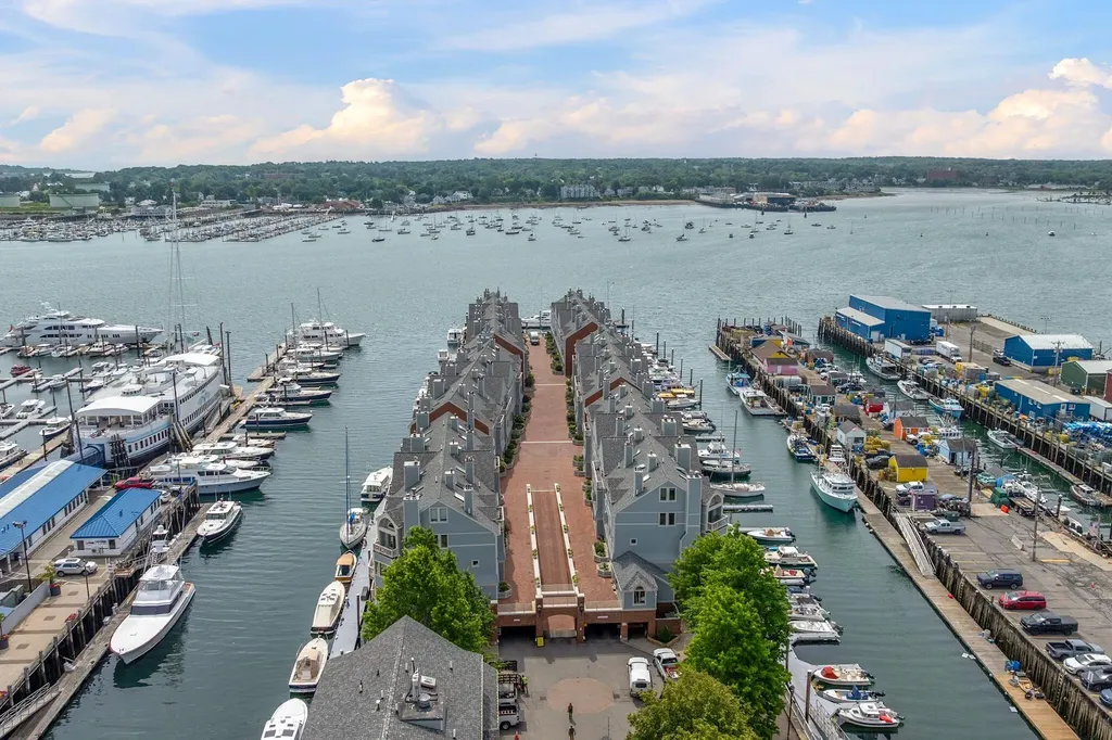 512 Chandlers Wharf Portland ME 04101