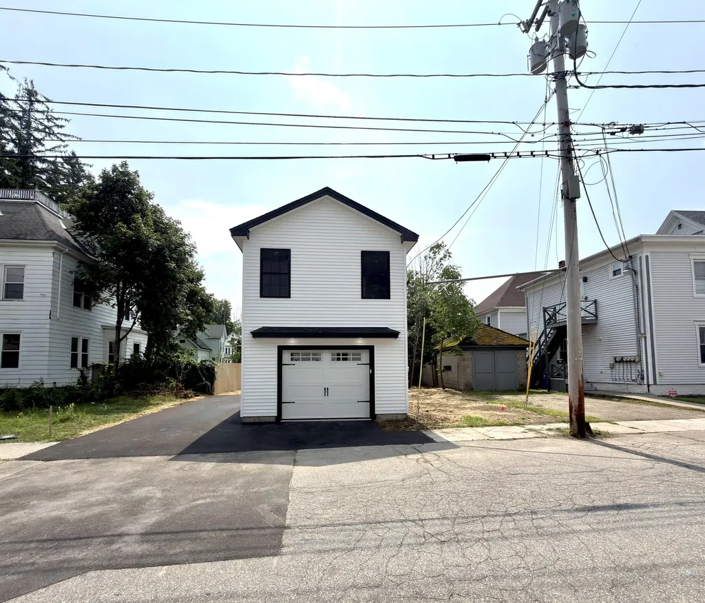 1 Pleasent Avenue Sanford ME 04083