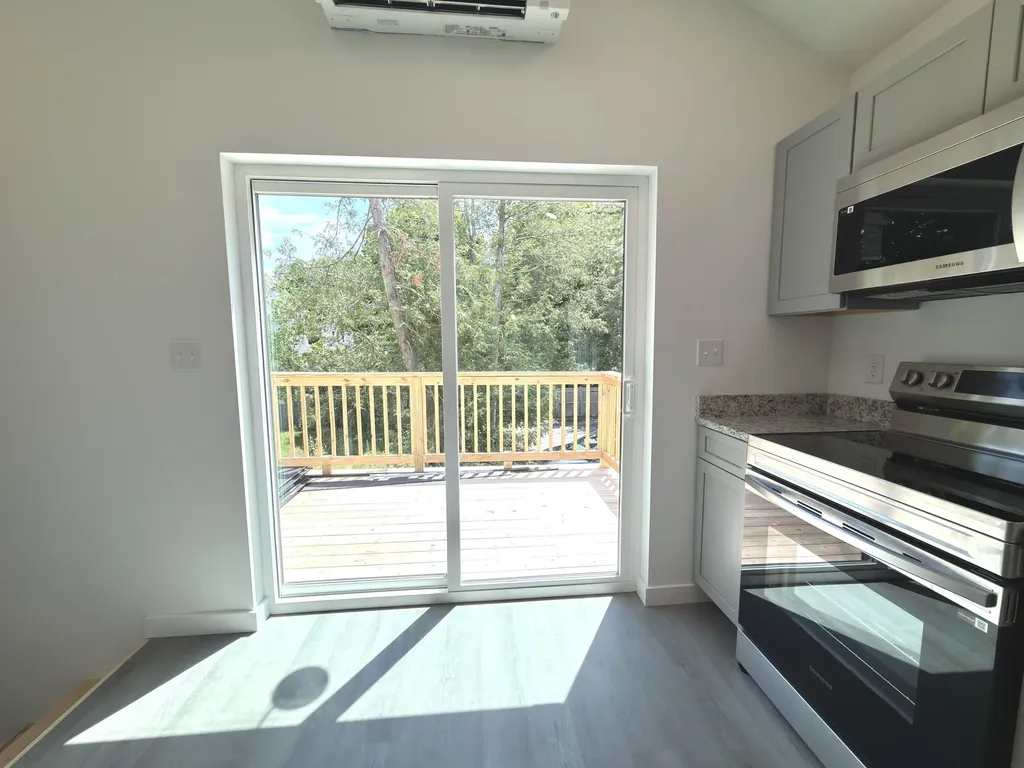 1 Pleasent Avenue Sanford ME 04083