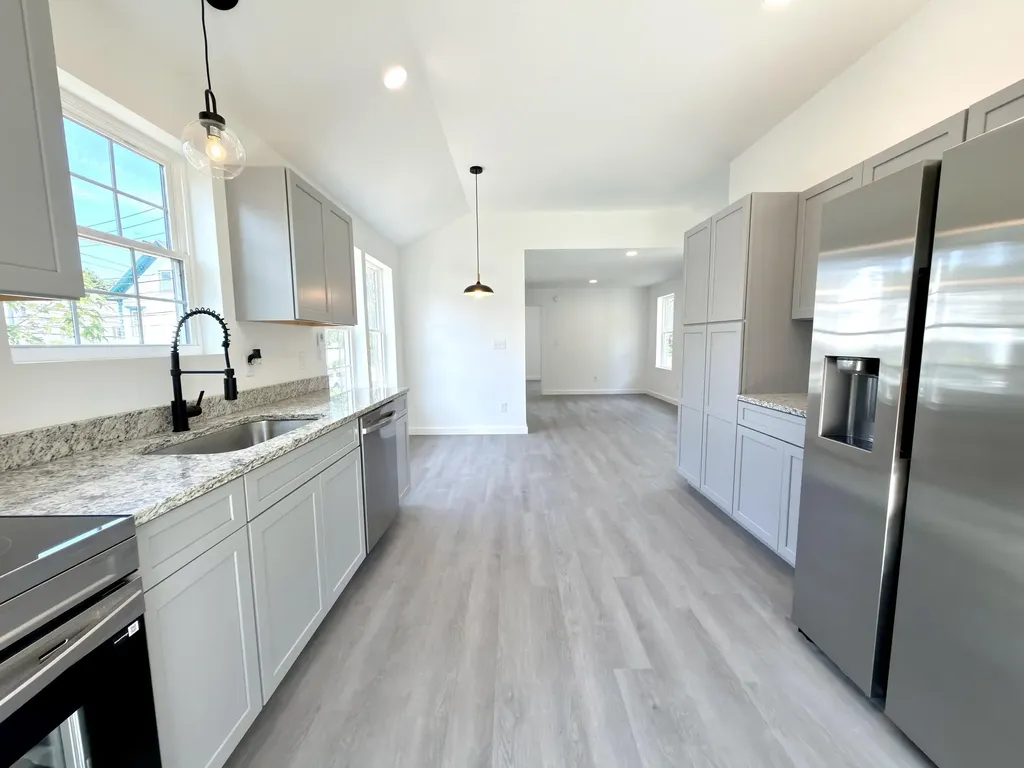 1 Pleasent Avenue Sanford ME 04083