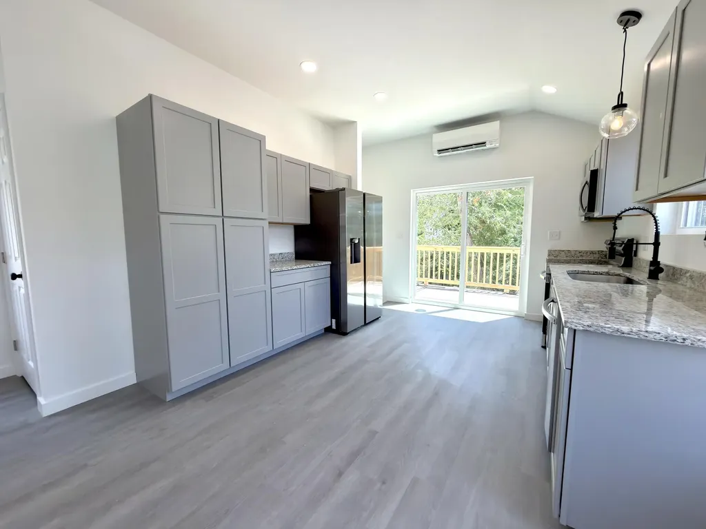 1 Pleasent Avenue Sanford ME 04083