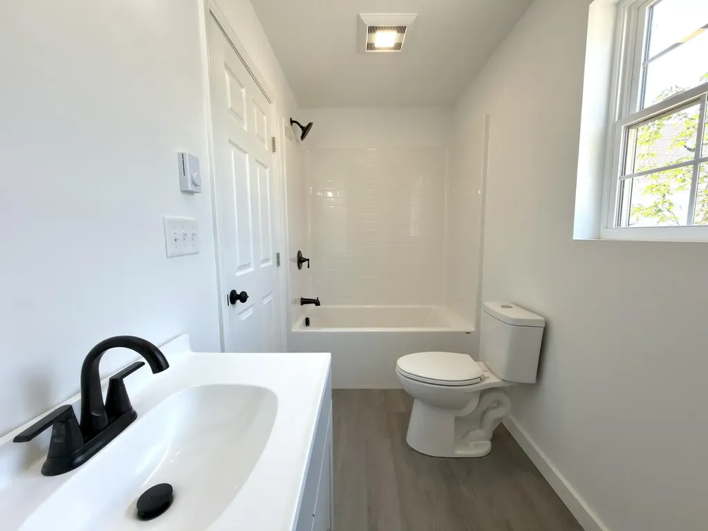 1 Pleasent Avenue Sanford ME 04083