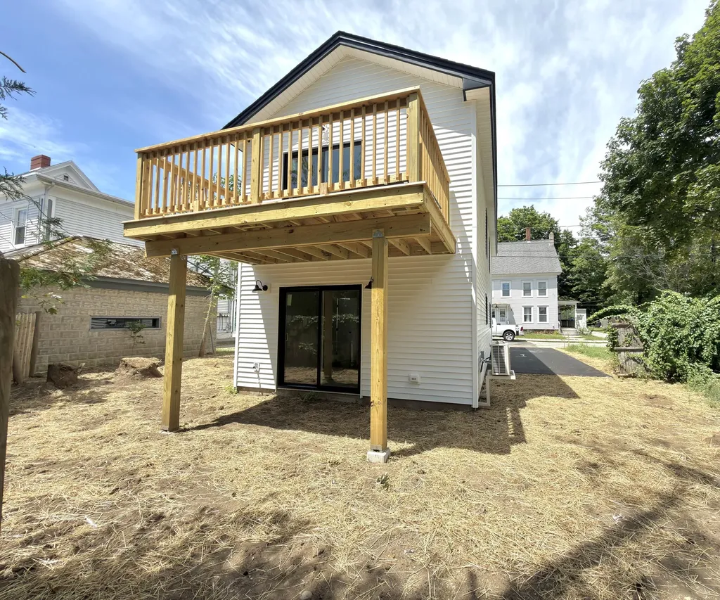 1 Pleasent Avenue Sanford ME 04083