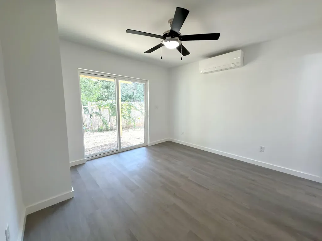 1 Pleasent Avenue Sanford ME 04083
