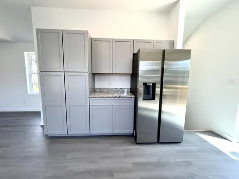 1 Pleasent Avenue Sanford ME 04083