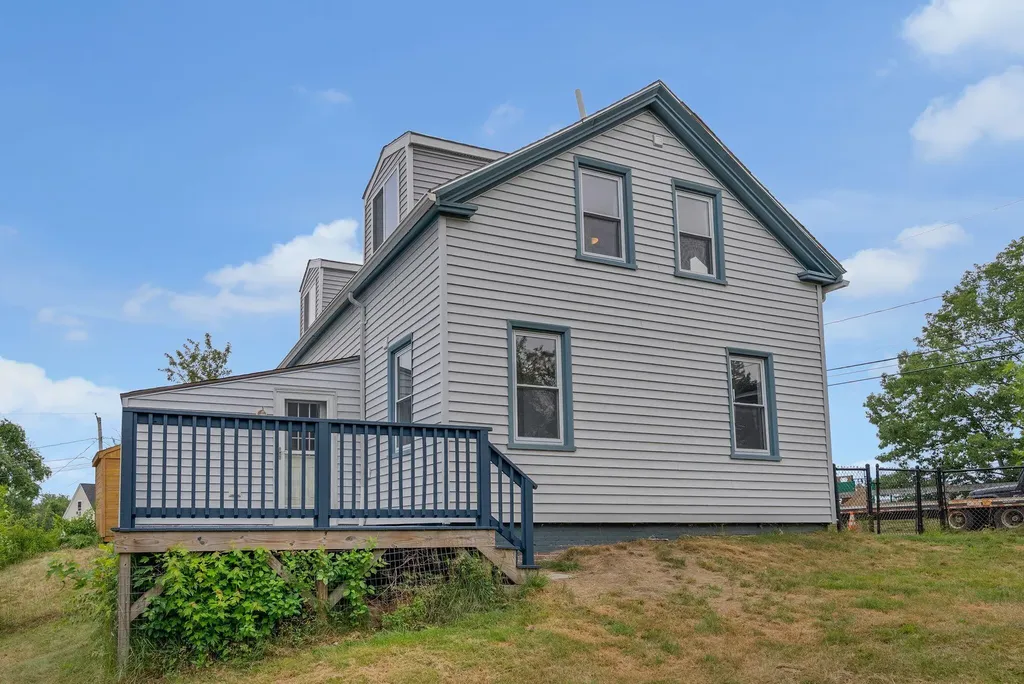 96 Ridgeland Avenue South Portland ME 04106