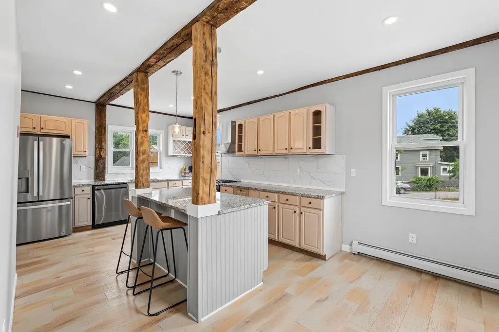 96 Ridgeland Avenue South Portland ME 04106