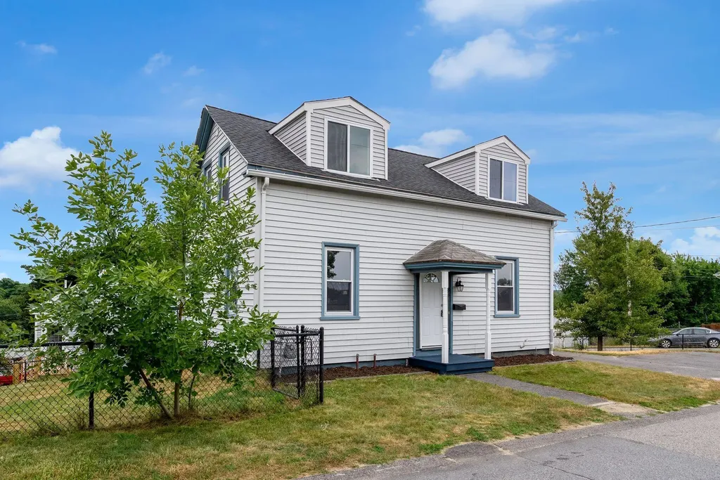 96 Ridgeland Avenue South Portland ME 04106
