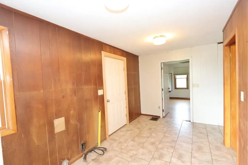 1286 Pushaw Road Glenburn ME 04401