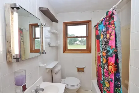 1286 Pushaw Road Glenburn ME 04401