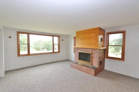 1286 Pushaw Road Glenburn ME 04401