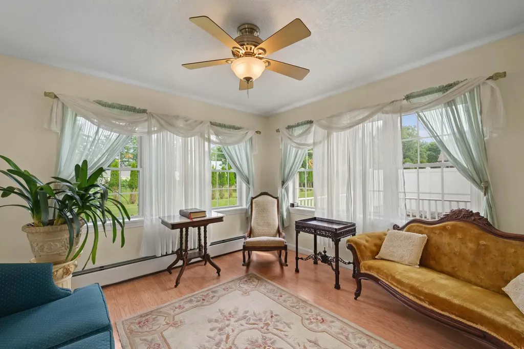 19 Cardinal Way Winslow ME 04901