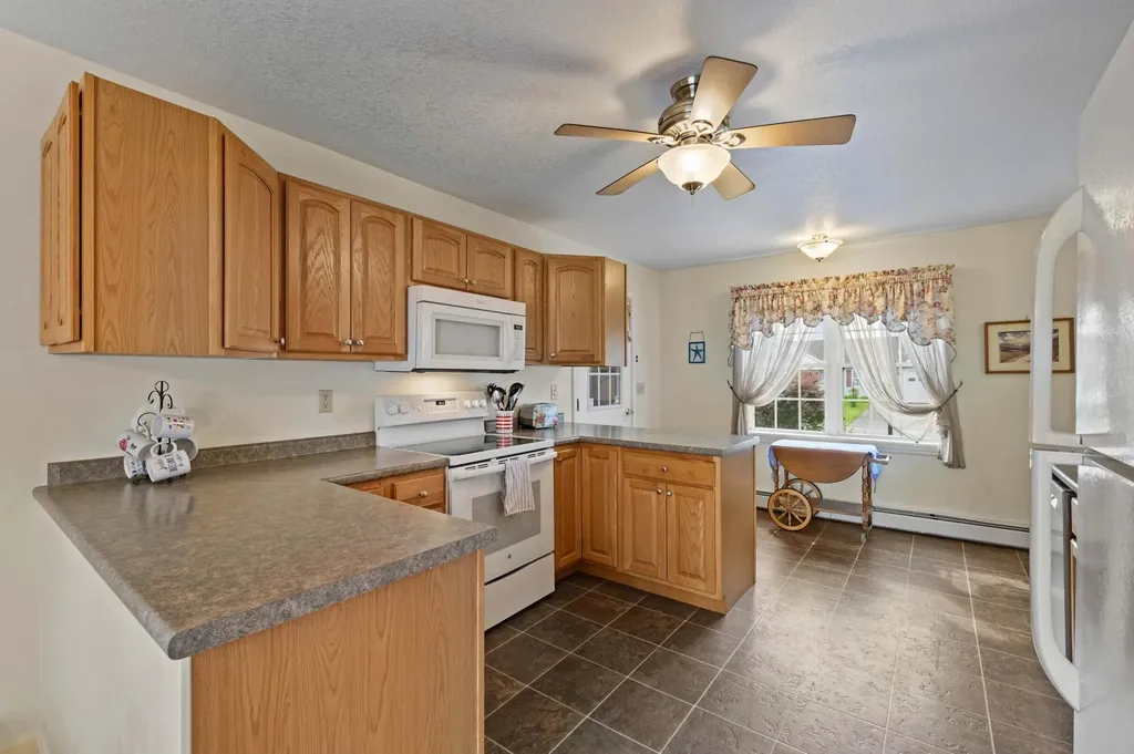 19 Cardinal Way Winslow ME 04901