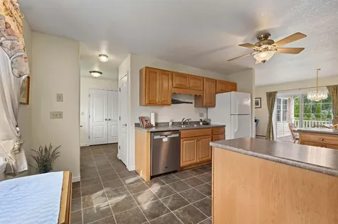 19 Cardinal Way Winslow ME 04901