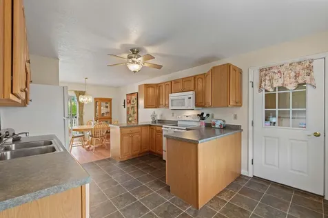19 Cardinal Way Winslow ME 04901
