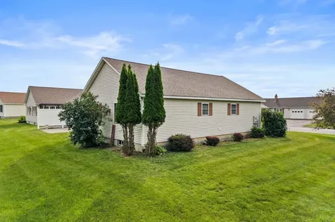 19 Cardinal Way Winslow ME 04901