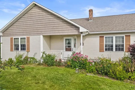 19 Cardinal Way Winslow ME 04901