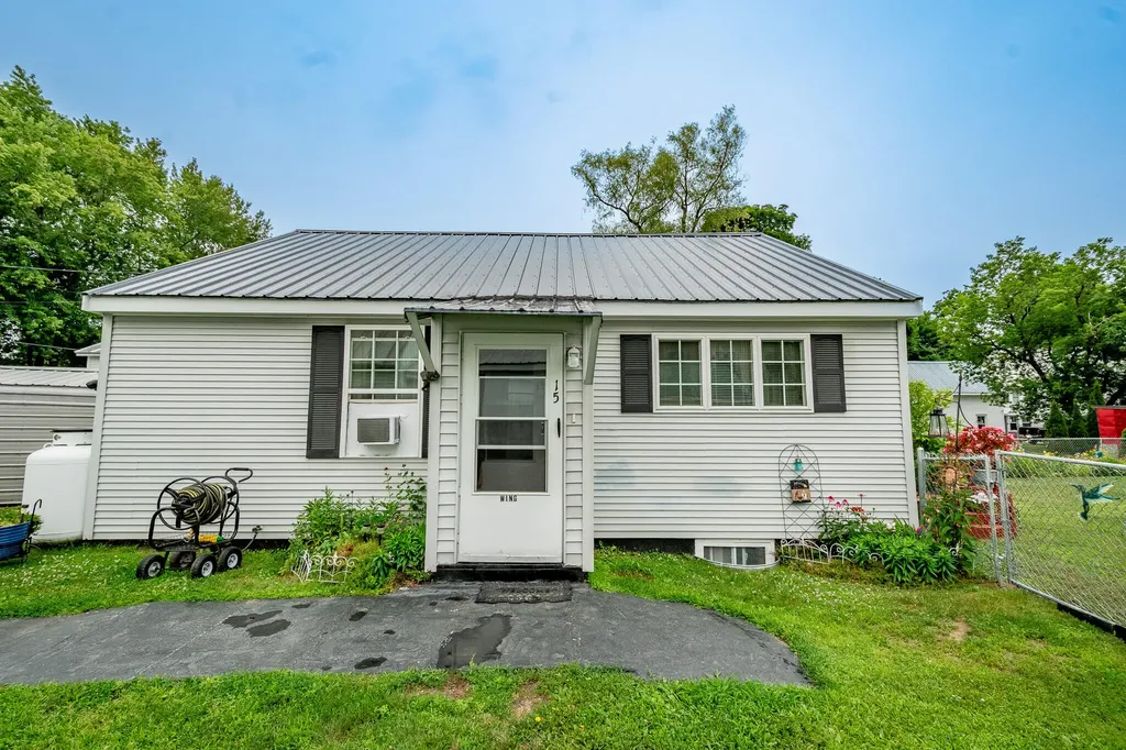15 James Street Bingham ME 04920