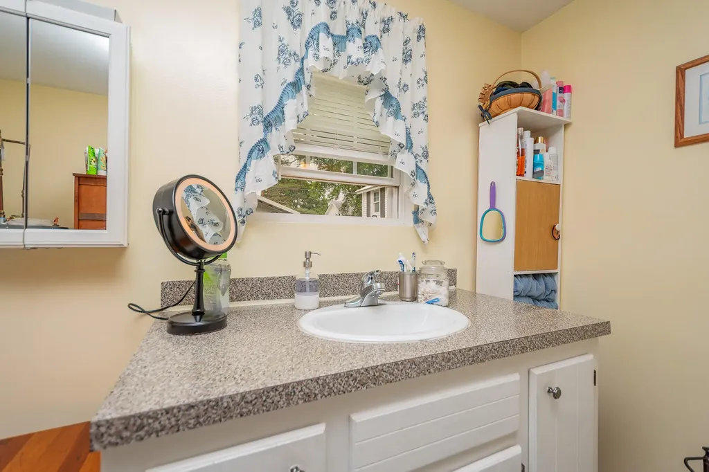 15 James Street Bingham ME 04920