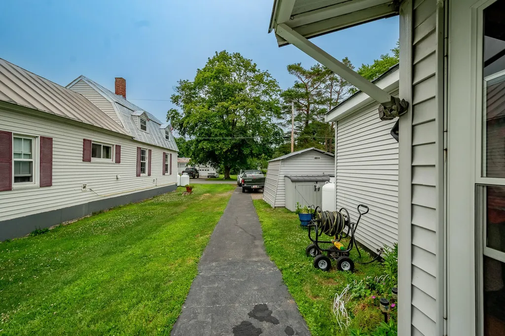 15 James Street Bingham ME 04920