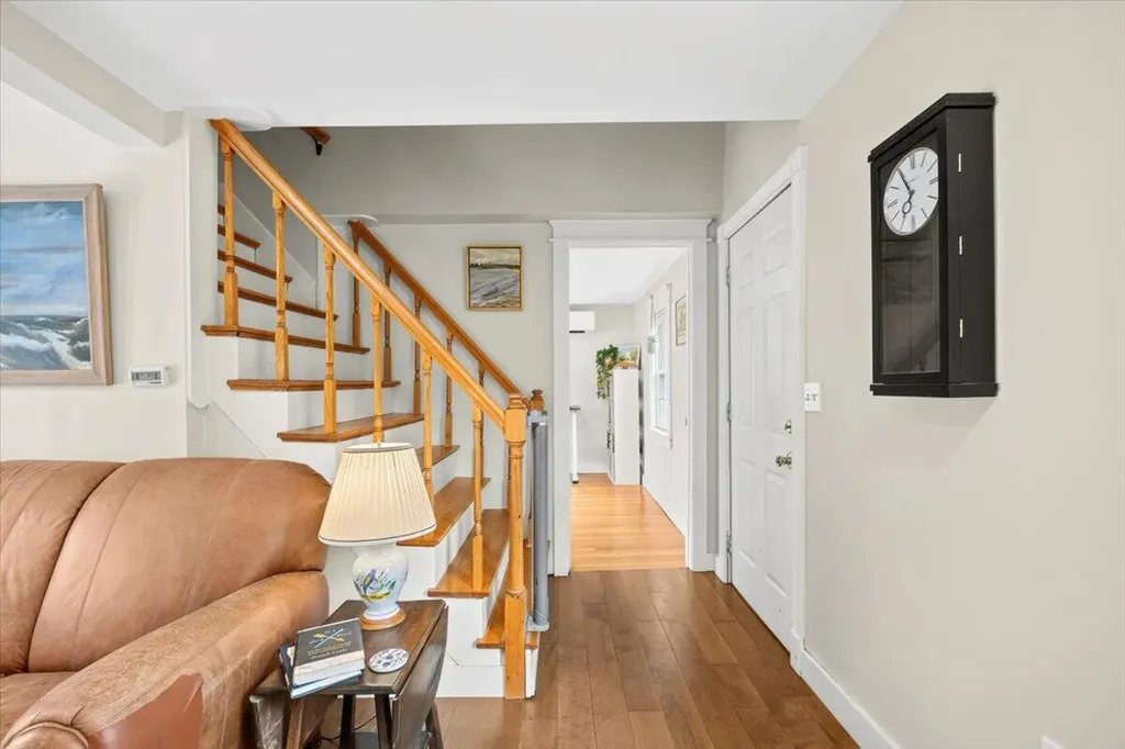 17 Chamberlain Road Scarborough ME 04074