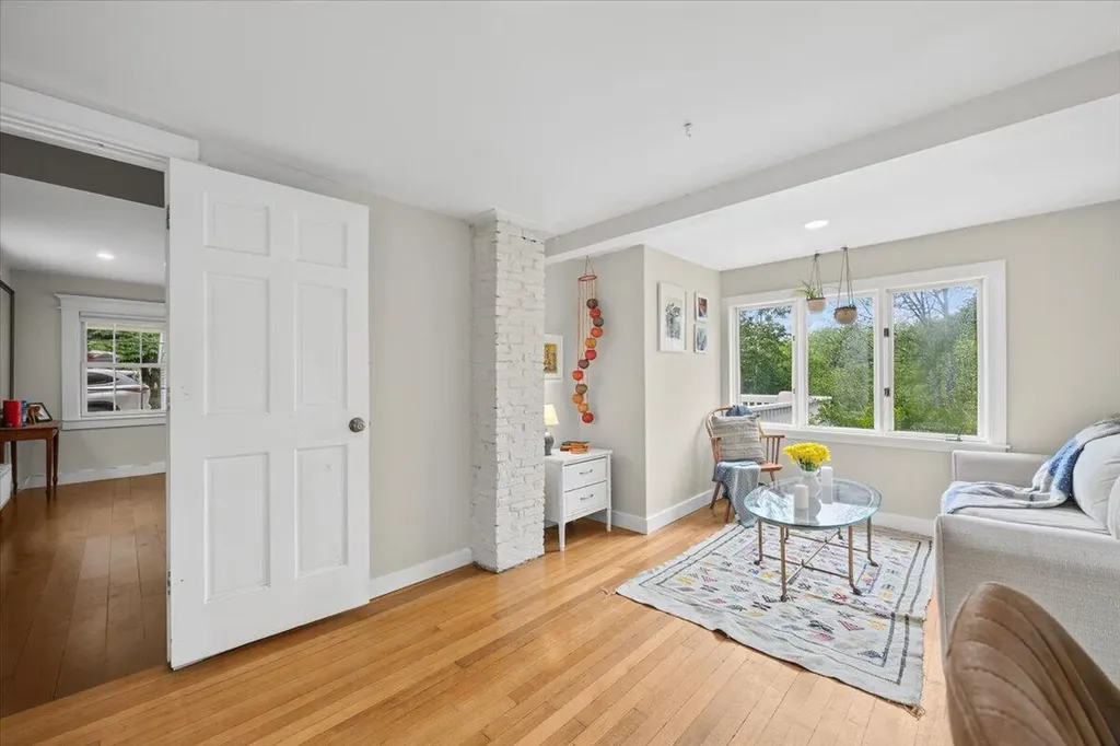 17 Chamberlain Road Scarborough ME 04074