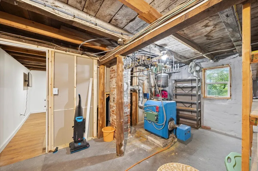 17 Chamberlain Road Scarborough ME 04074