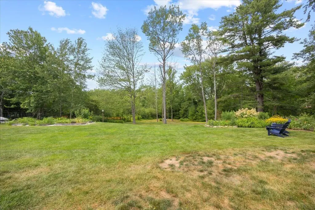 17 Chamberlain Road Scarborough ME 04074